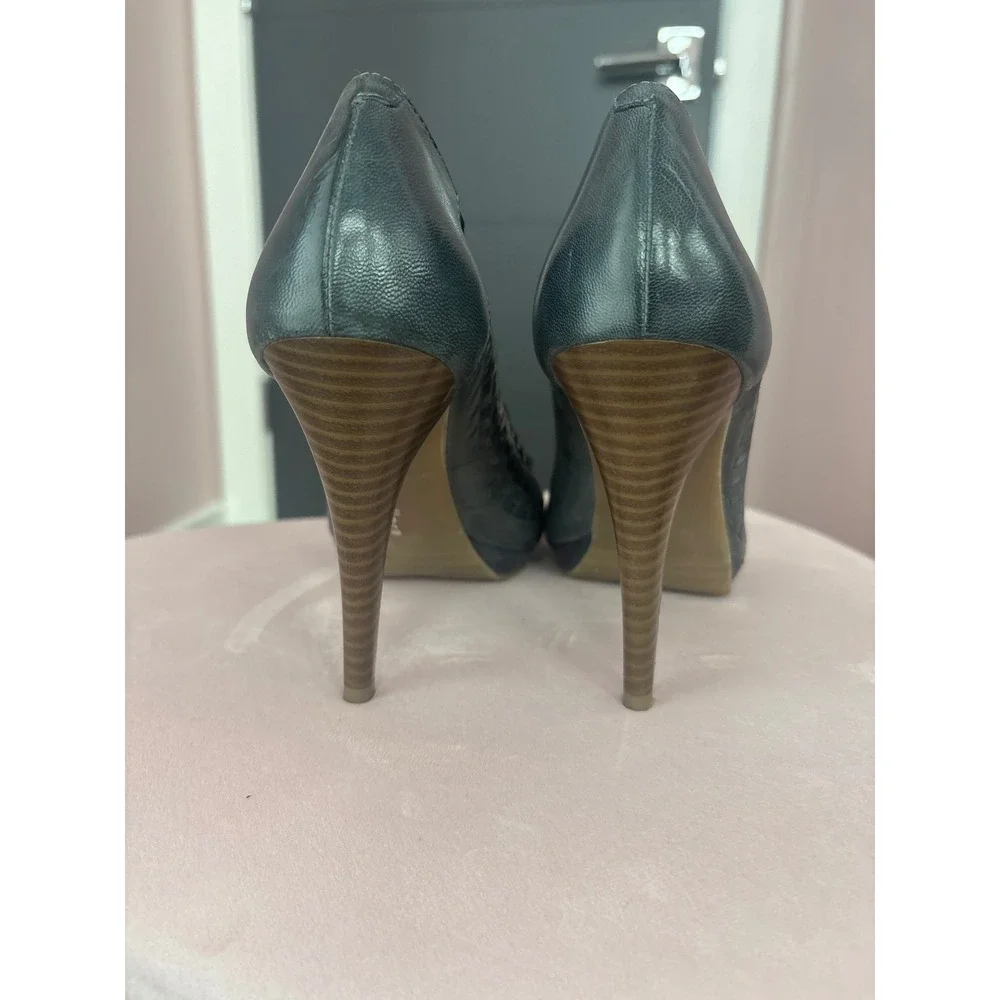 Andrew Geller Woven Leather Stiletto Heel‎ Platform Pumps Womens Size 8M Gray